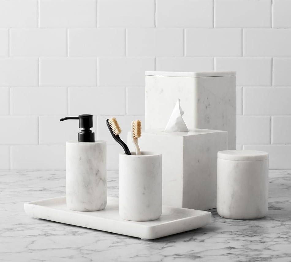 Upgrade Your White Bathroom With Stylish Accessories For A Fresh Look!